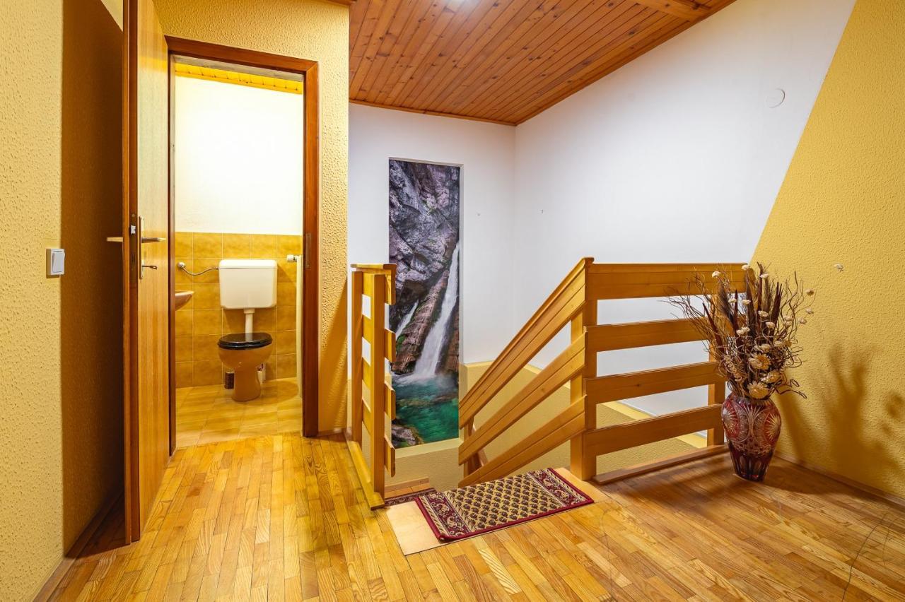 Farm Stay Trlej Begunje na Gorenjskem Buitenkant foto