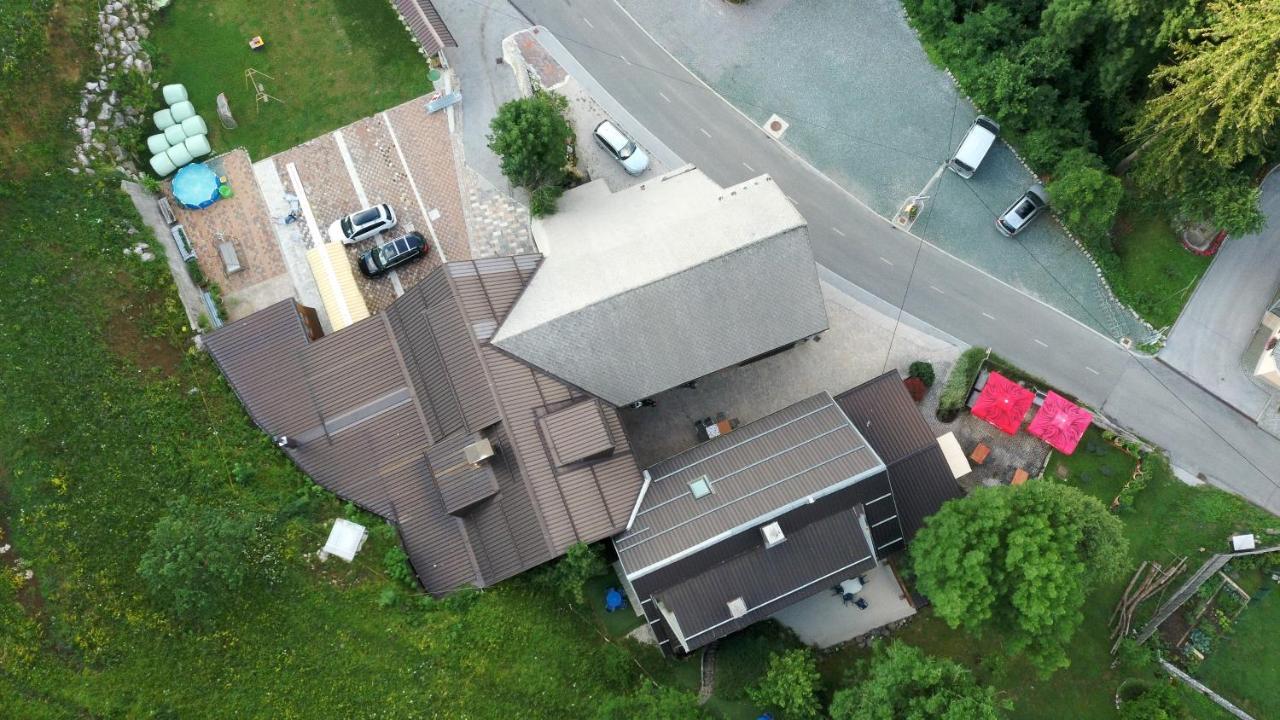 Farm Stay Trlej Begunje na Gorenjskem Buitenkant foto